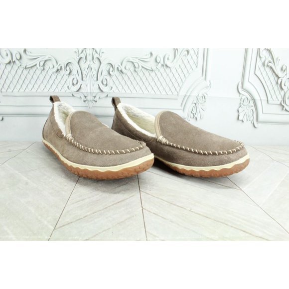 LL Bean Cement Suede Fleece Lined Mountain Moccasin Slippers Size 9 M - Picture 3 of 9